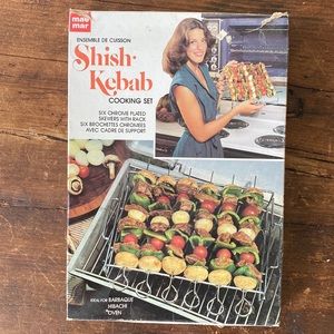 VTG Shish-Kebab Cooking Set. 13 Chrome Plated Skewers with Rack/Recipes. BBQ